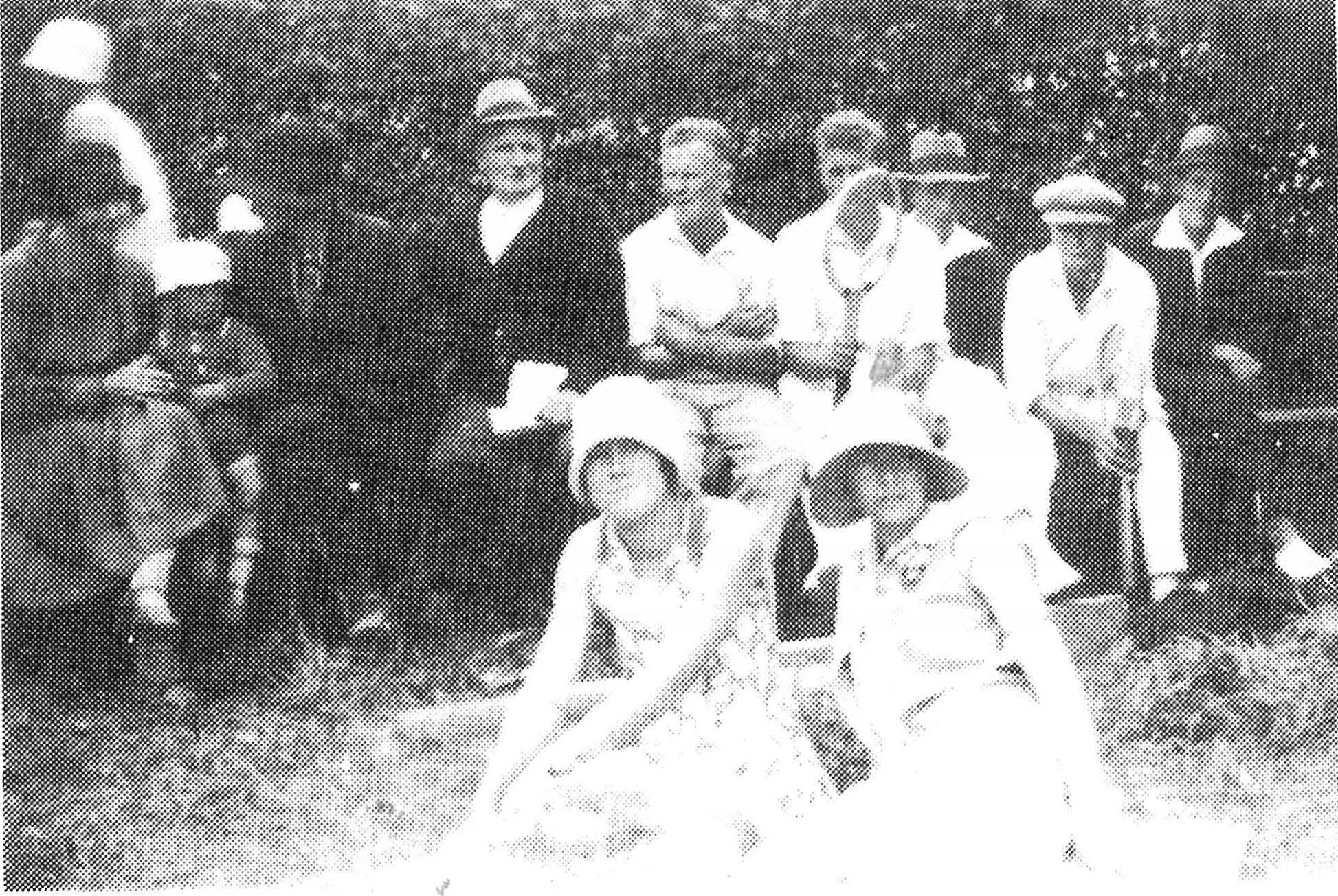 A tennis afternoon at Eureka in 1927